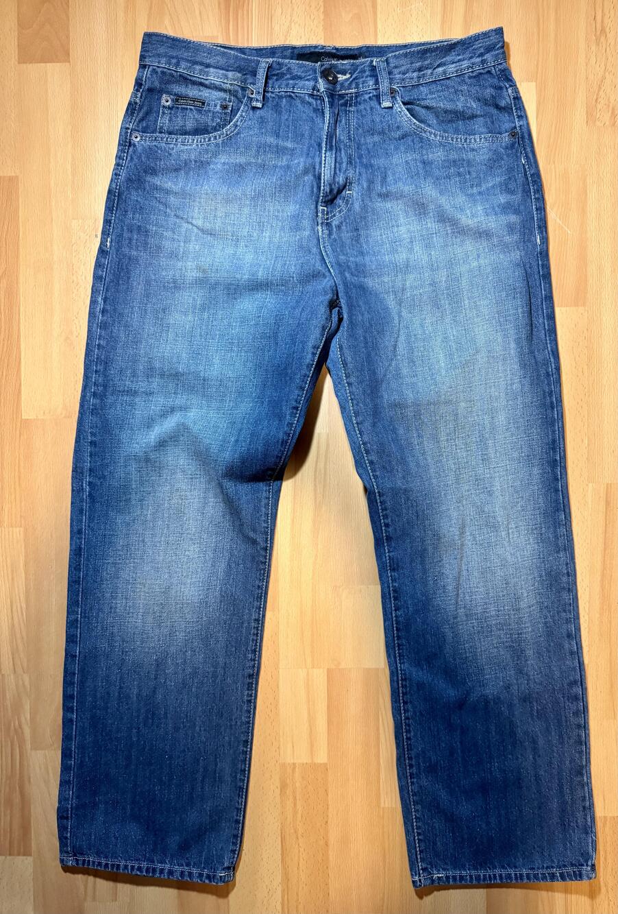 Calvin Klein Jeans Mens 34 Relaxed Straight Blue Denim Easy Fit Classic Casual